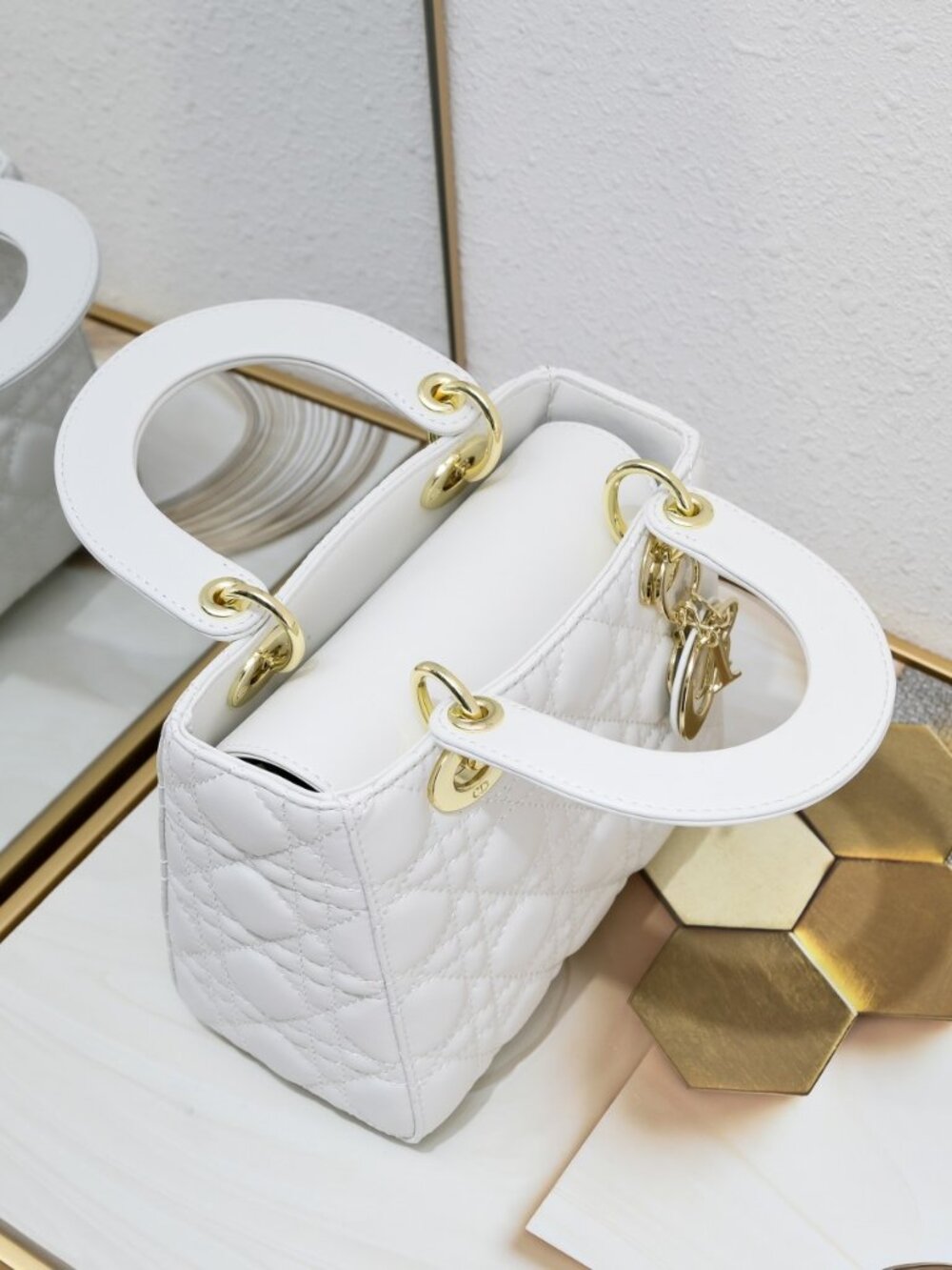 🤍Dior White Bag🤍 - Picture 5 of 5